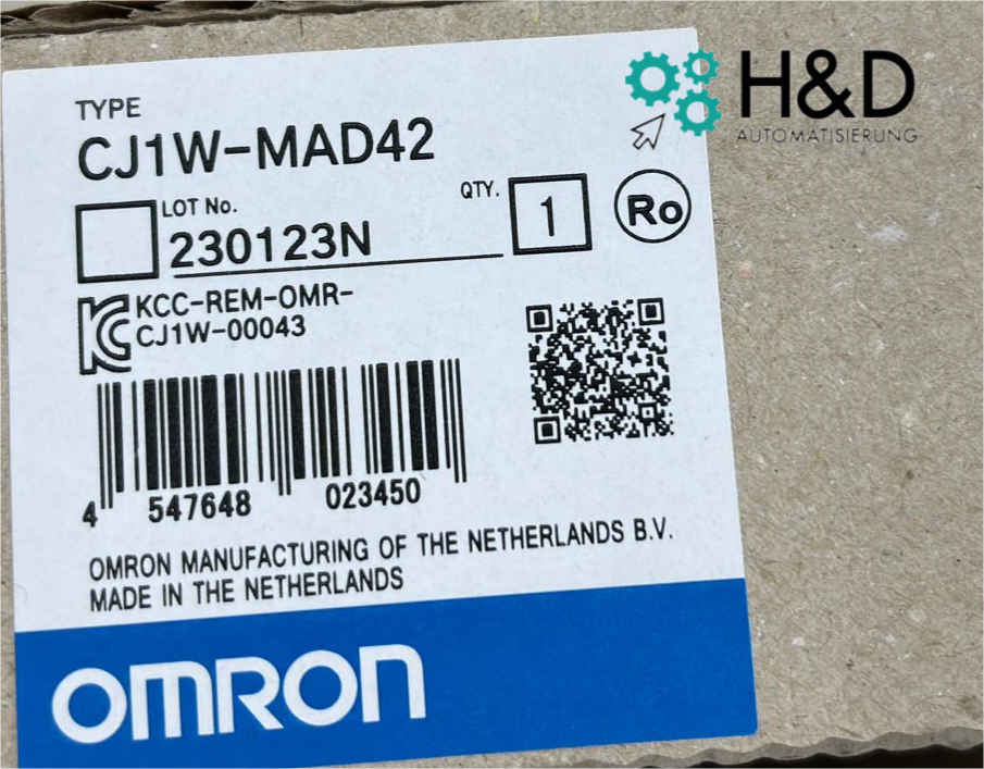 Omron CJ1W-MAD42 Аналоговый модуль ввода-вывода, 4 входа, 2 выхода, разрешение 13 бит