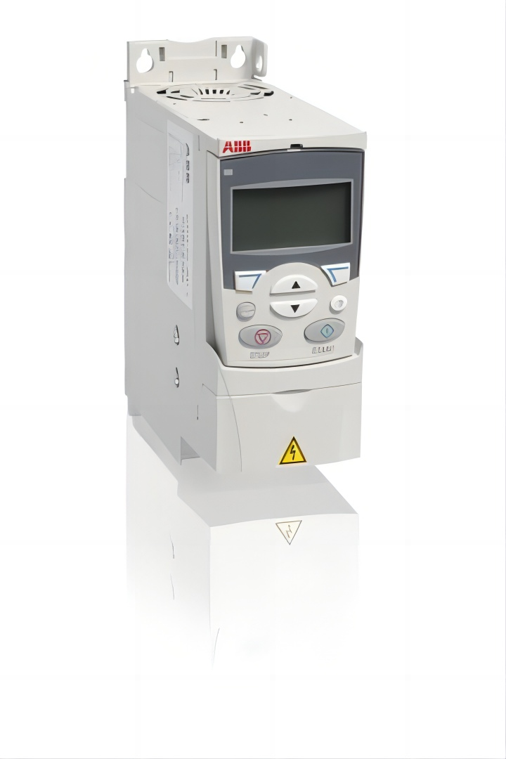 ABB ACS310-03E-06A2-4 – Инвертор – Pn 2,2 кВт – I2n 6,2 A – IP20 – Новый и запечатанный