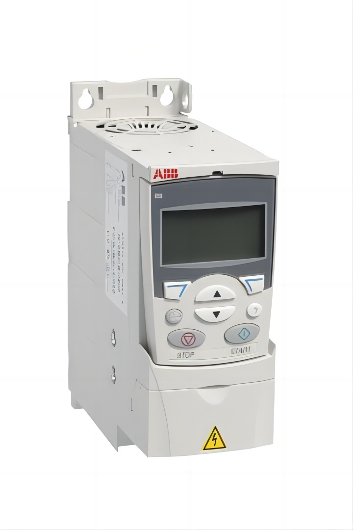 ABB ACS310-03E-09A7-4 – Инвертор – Pn 4 кВт – I2n 9,7 А – IP20 – Новый и запечатанный