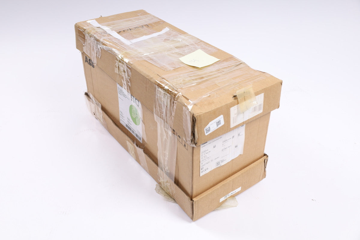 ABB ACS880-01-038A-3E200K454P904 - na stanie