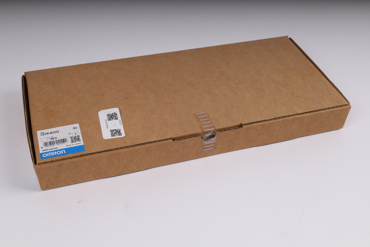 OMRON CS1W-BC033 in magazzino
