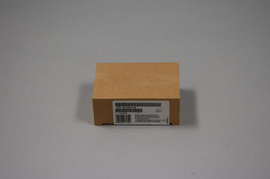 SIEMENS 6ES7138-4DE02-0AB0 disponibile