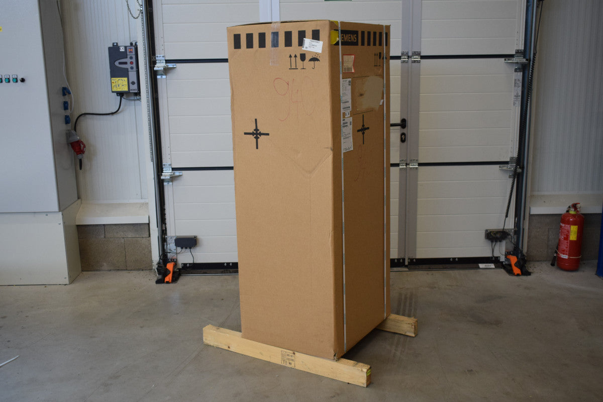 SIEMENS 6SE7031-7HG60 in magazzino