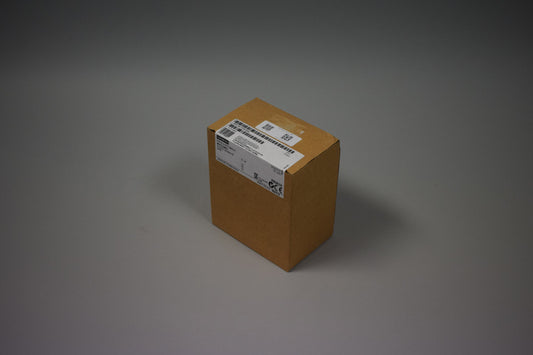 SIEMENS 6ES7322-1FL00-0AA0 in magazzino