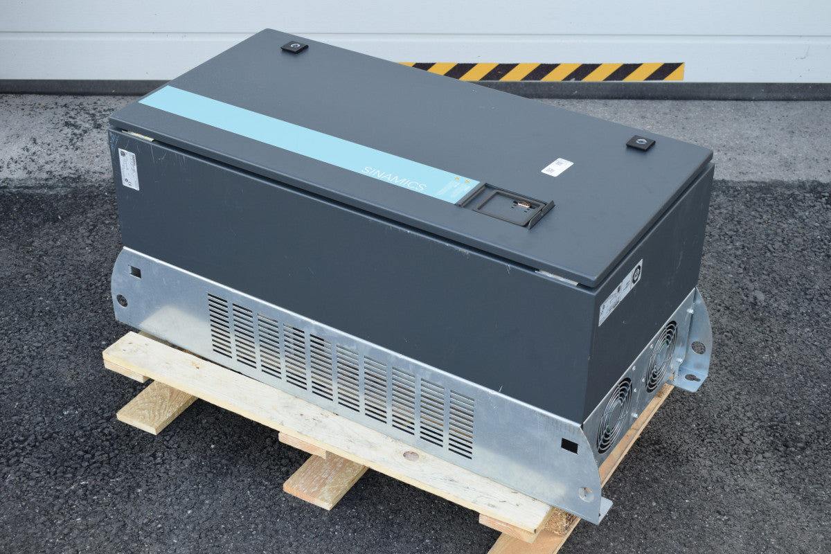 SIEMENS 6SL3223-0DE37-5BA0 in magazzino