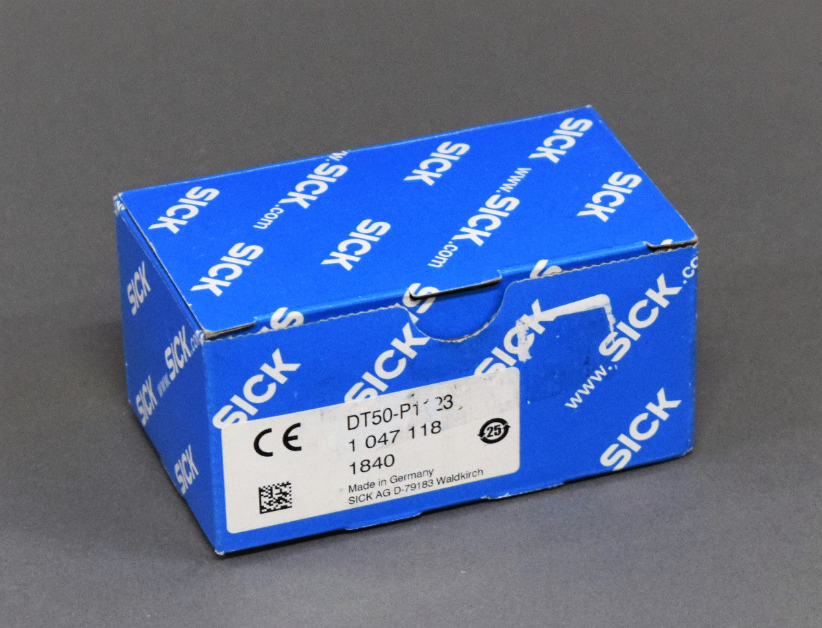 SICK DT50-P1123 in magazzino