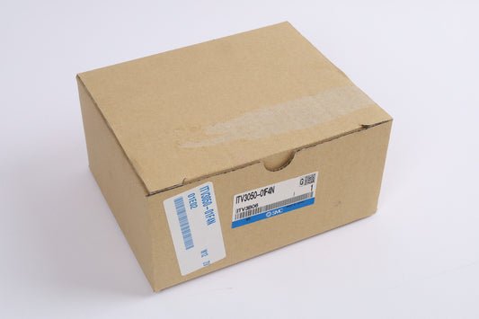 SMC ITV3050-01F4N in magazzino