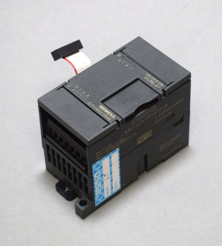SIEMENS 6ES7223-1HF22-0XA8 auf Lager