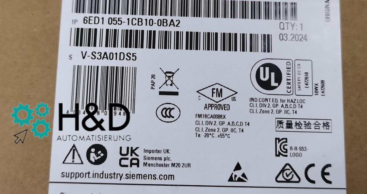 Siemens LOGO! DM16 24 Expansion Module (6ED1055-1CB10-0BA2) – 8 Digital Inputs and 8 Digital Outputs