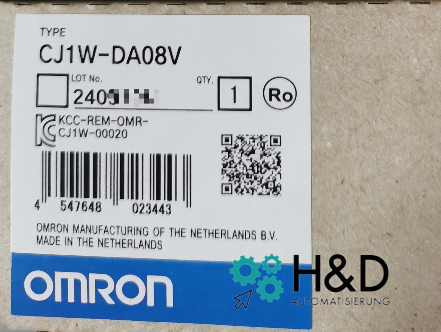 Модуль аналогового выхода Omron CJ1W-DA08V – 8 каналов, 12 бит, серия CJ1, новый