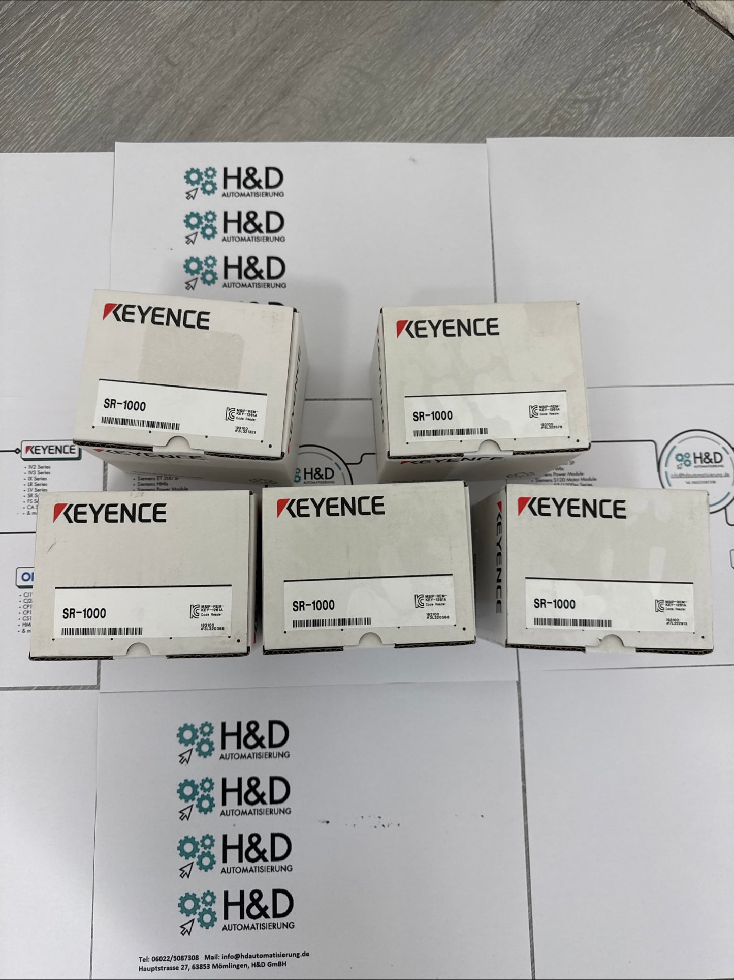 SR-1000 Keyence 1D- и 2D-сканер кодов с автофокусом