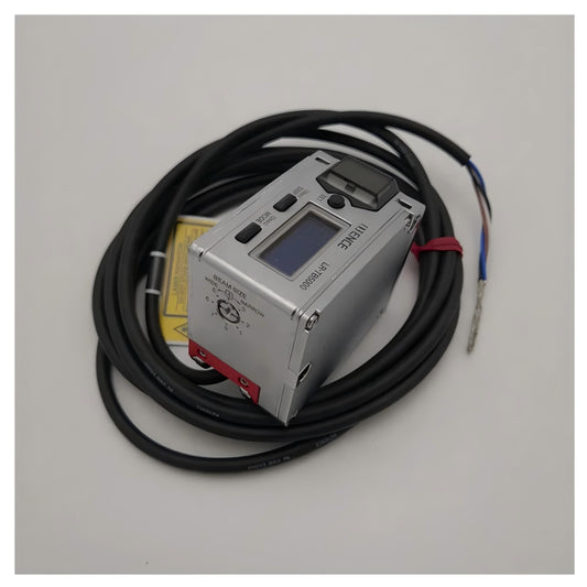 LR-TB5000 Keyence uniwersalny czujnik laserowy zasięg pomiaru 5 m, kabel, klasa lasera 2