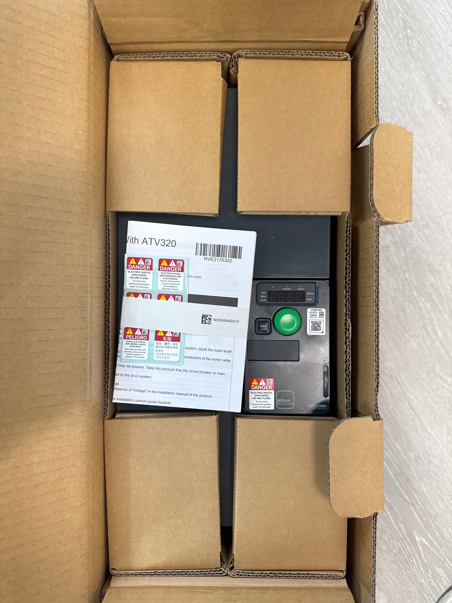 Schneider Electric ATV320D18N4C Frequenzumrichter 18,5kW 400V – Neu & versiegelt