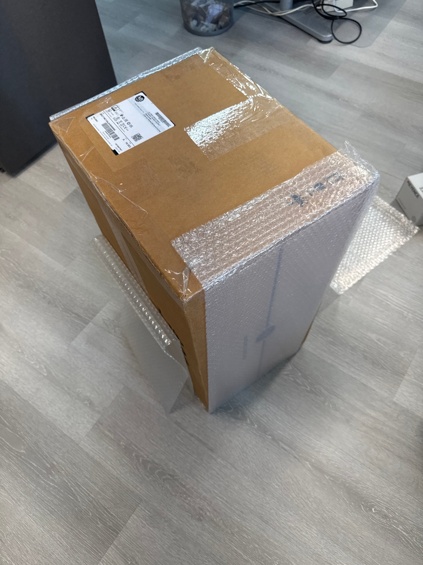 Allen-Bradley PowerFlex 755 | 20G11NC104JA0NNNNN | 104 A | 400 V | Service Normal