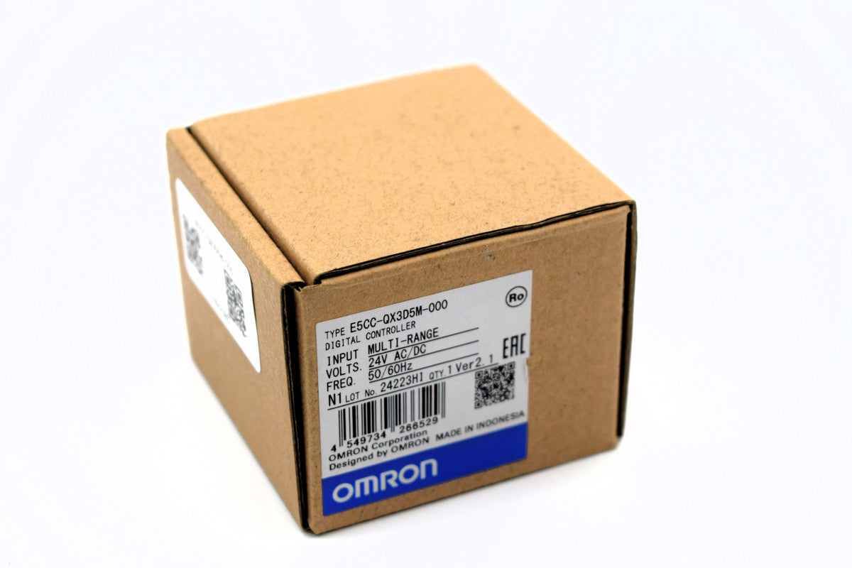OMRON E5CC-QX3D5M-000 in magazzino