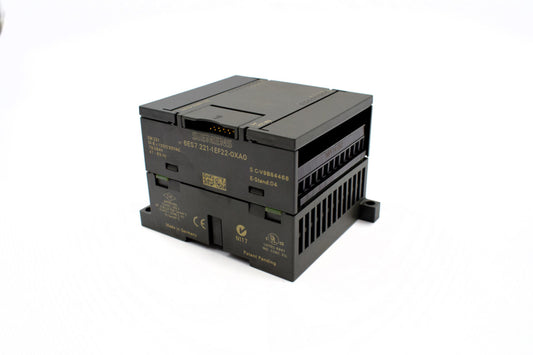 SIEMENS 6ES7221-1EF22-0XA0 in magazzino