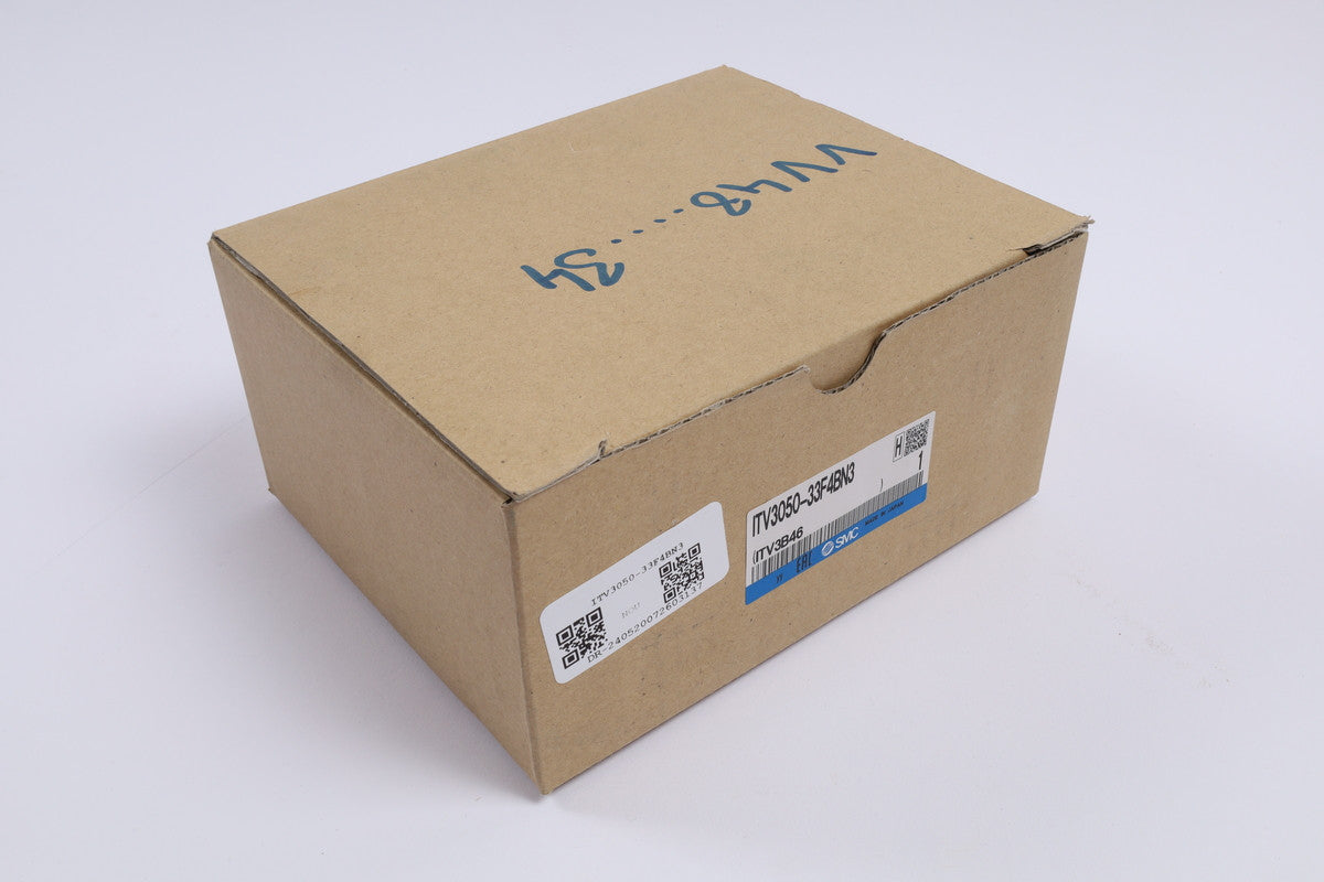 SMC ITV3050-33F4BN3 in magazzino