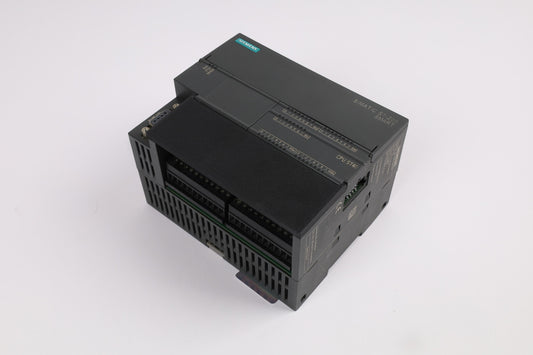 SIEMENS 6ES7288-1ST40-0AA0 in magazzino