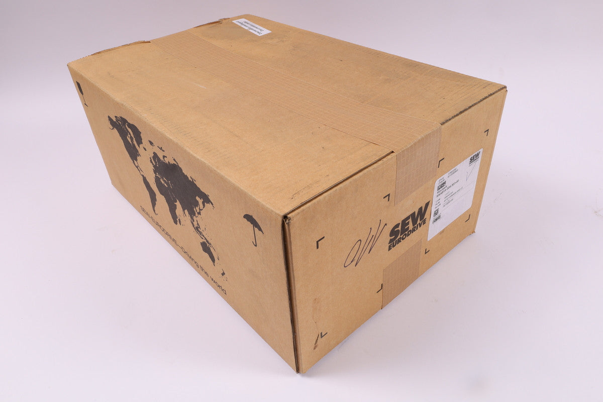 SEW-EURODRIVE MXA81A-004-503-00 in magazzino