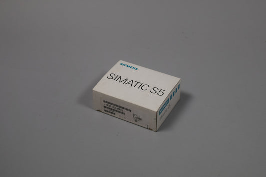 SIEMENS 6ES5451-8MD11 in magazzino
