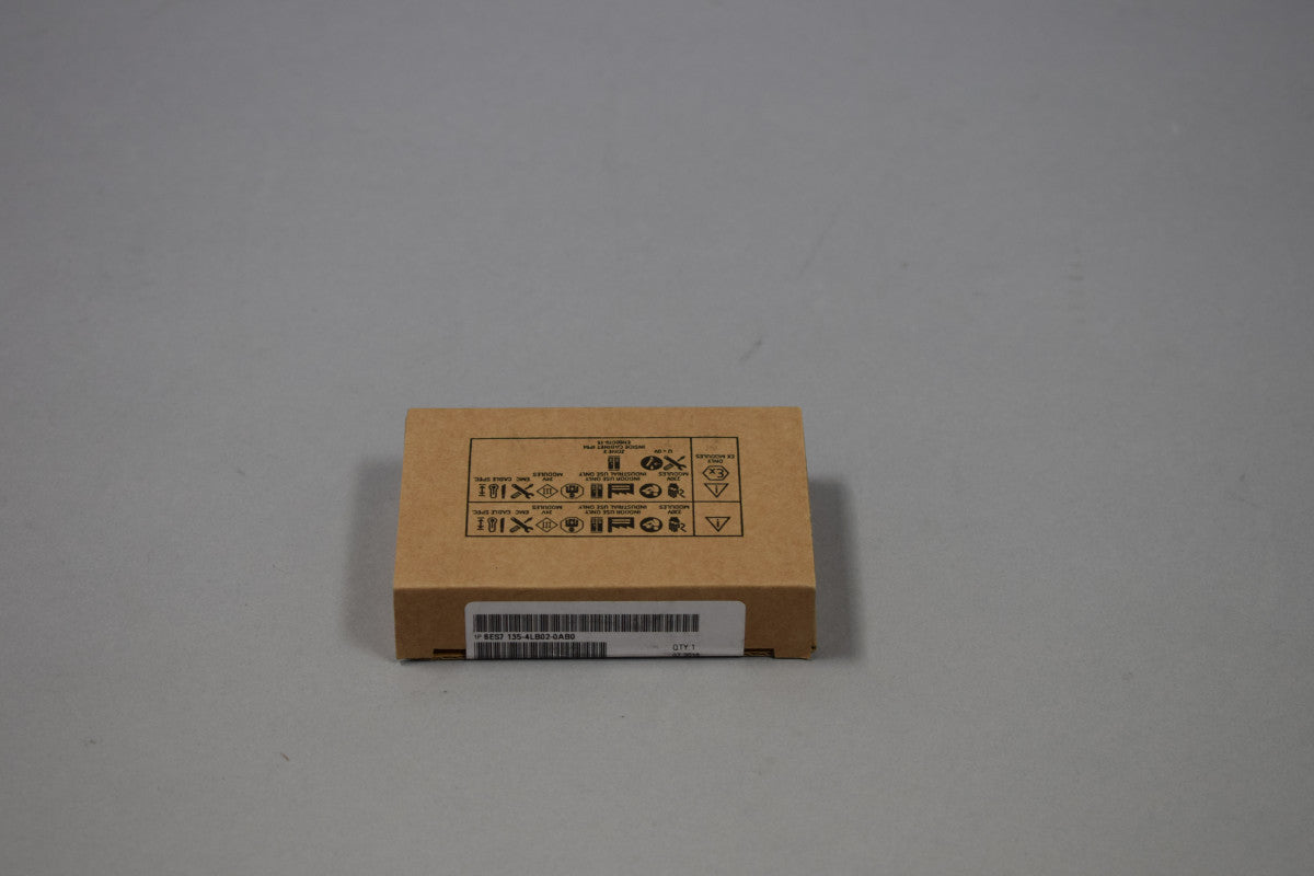 SIEMENS 6ES7135-4LB02-0AB0 en stock
