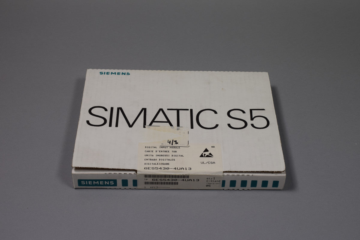 SIEMENS 6ES5430-4UA13 in magazzino