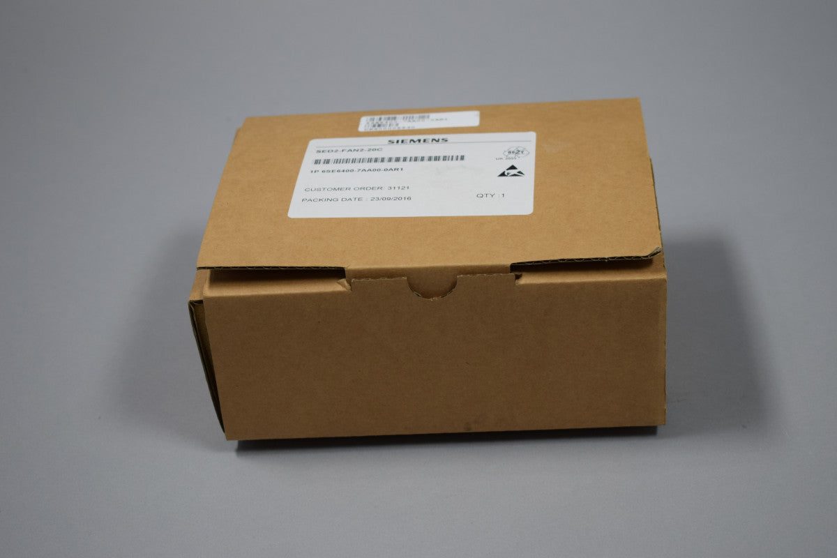 SIEMENS 6SE6400-7AA00-0AR1 in magazzino