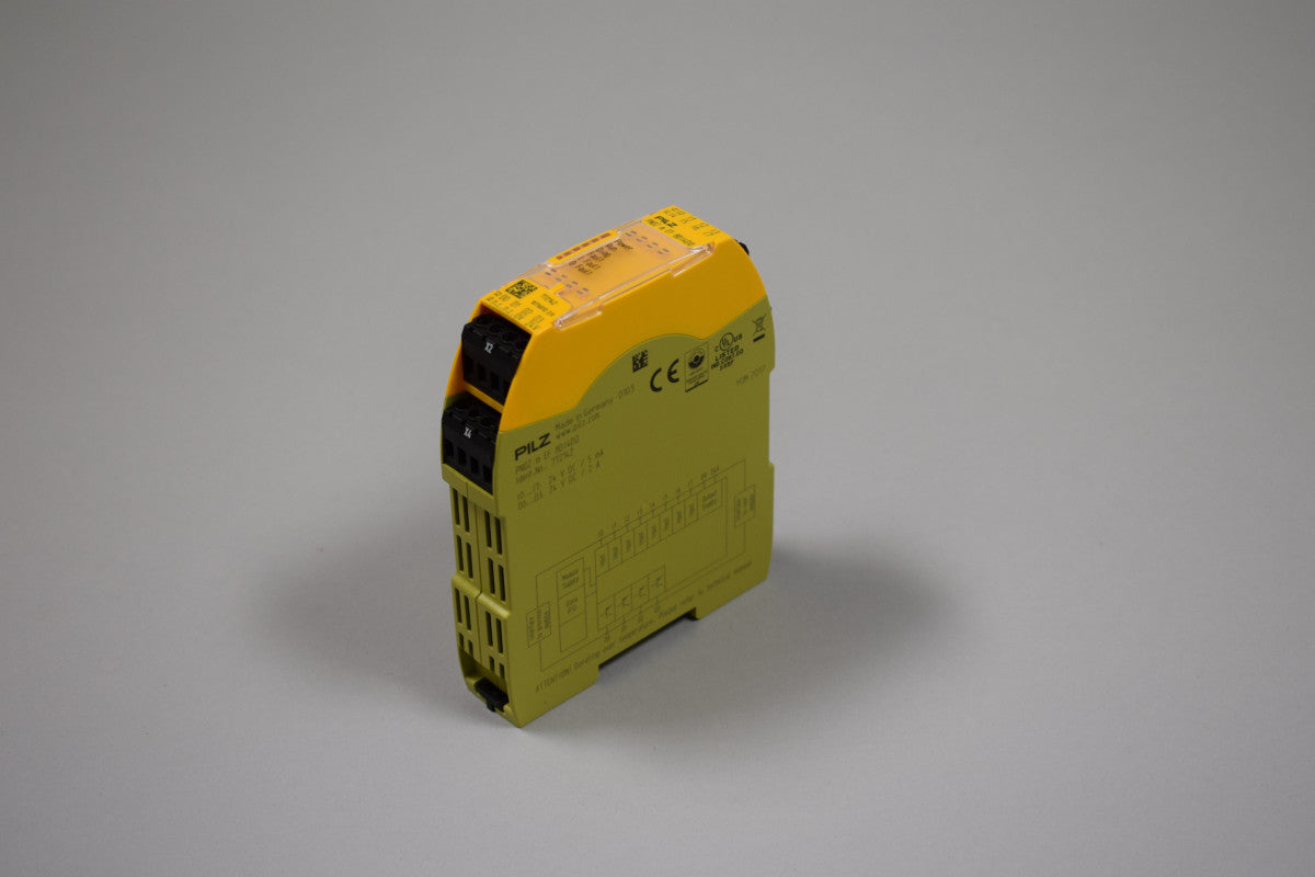 PILZ PNOZmEF8DI4DO auf Lager