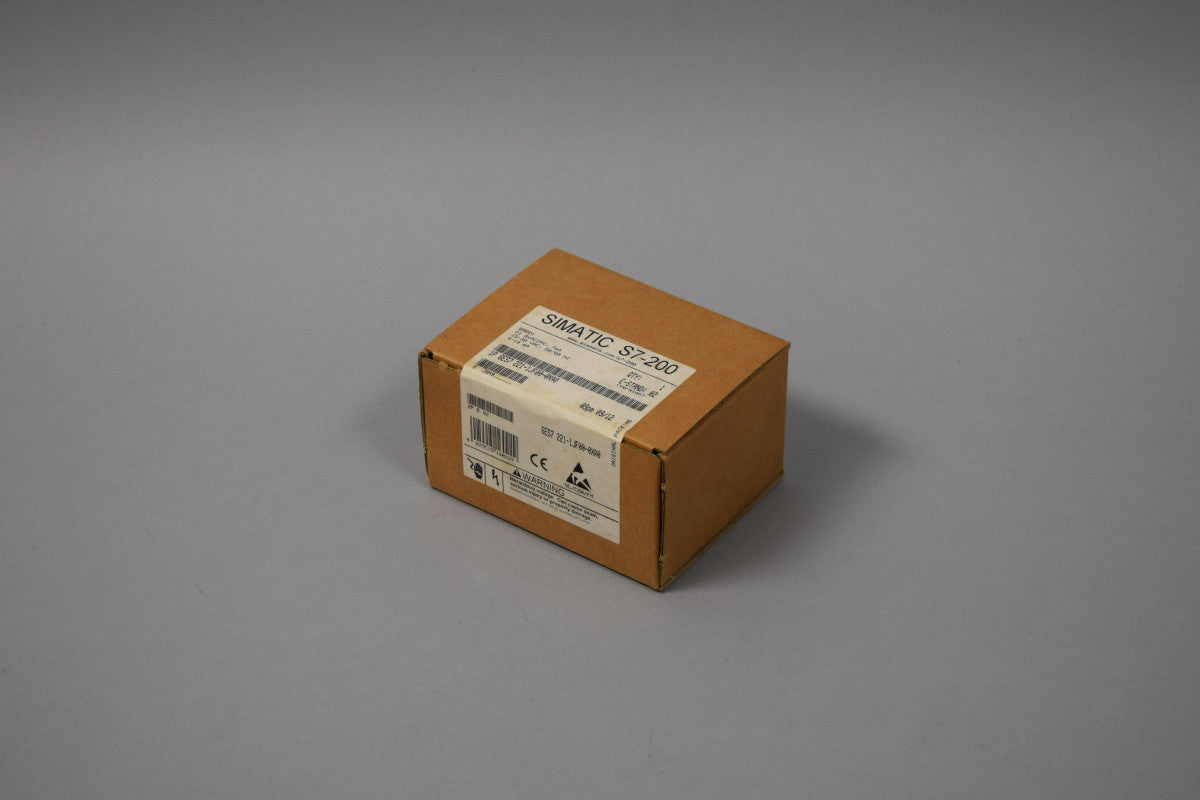 SIEMENS 6ES7221-1JF00-0XA0 in magazzino