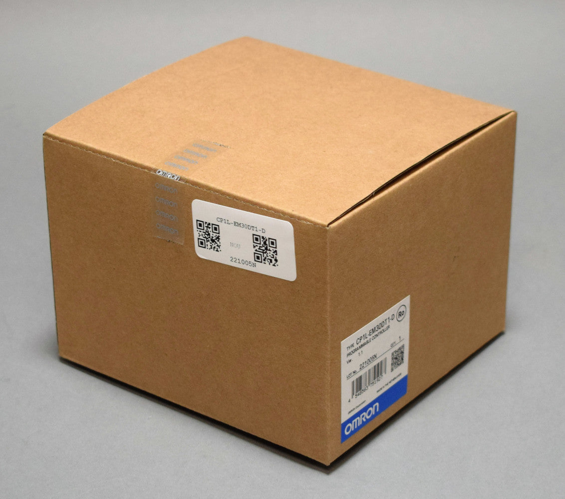 OMRON CP1L-EM30DT1-D in magazzino