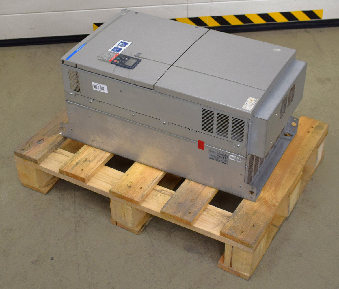 SCHNEIDER ELECTRIC ATV38HD79N4 auf Lager