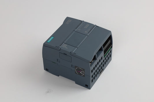 SIEMENS 6ES7211-1AD30-0XB0 auf Lager