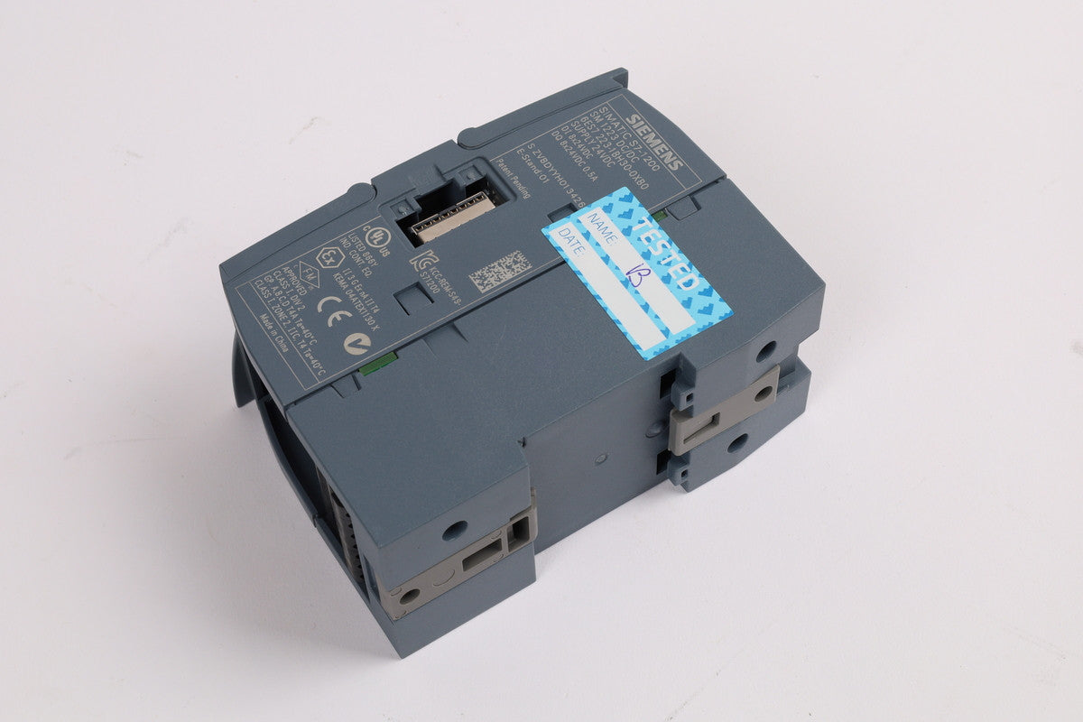 SIEMENS 6ES7223-1BH30-0XB0 in magazzino