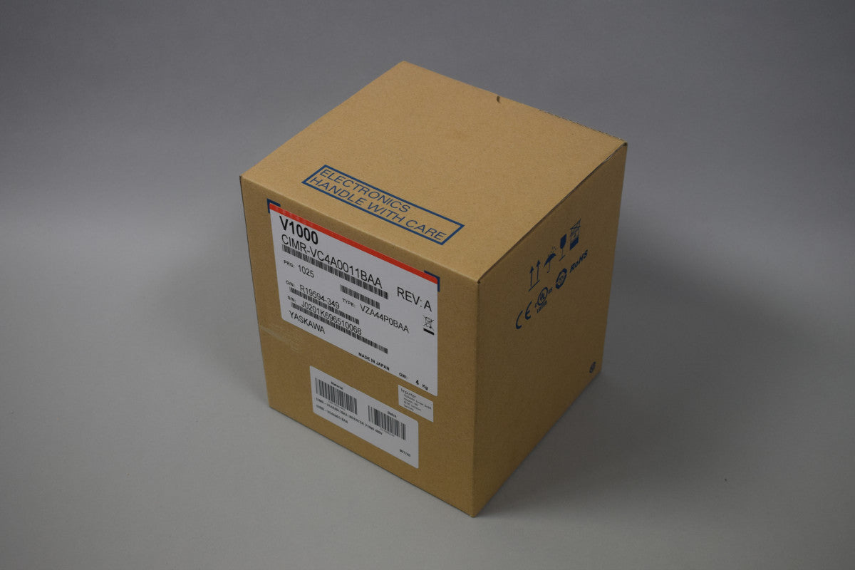 YASKAWA CIMR-VC4A0011BAA in magazzino