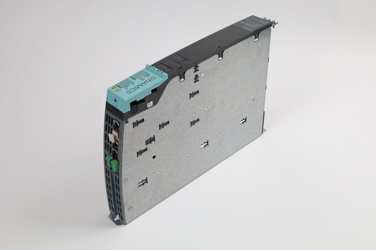 SIEMENS 6SL3120-2TE15-0AB0 en stock