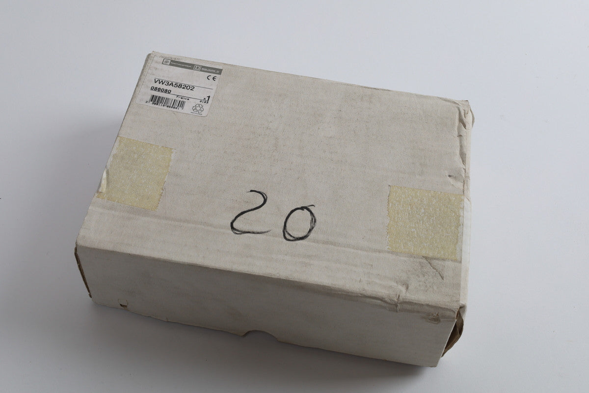 TELEMECANIQUE VW3-A58202 en stock