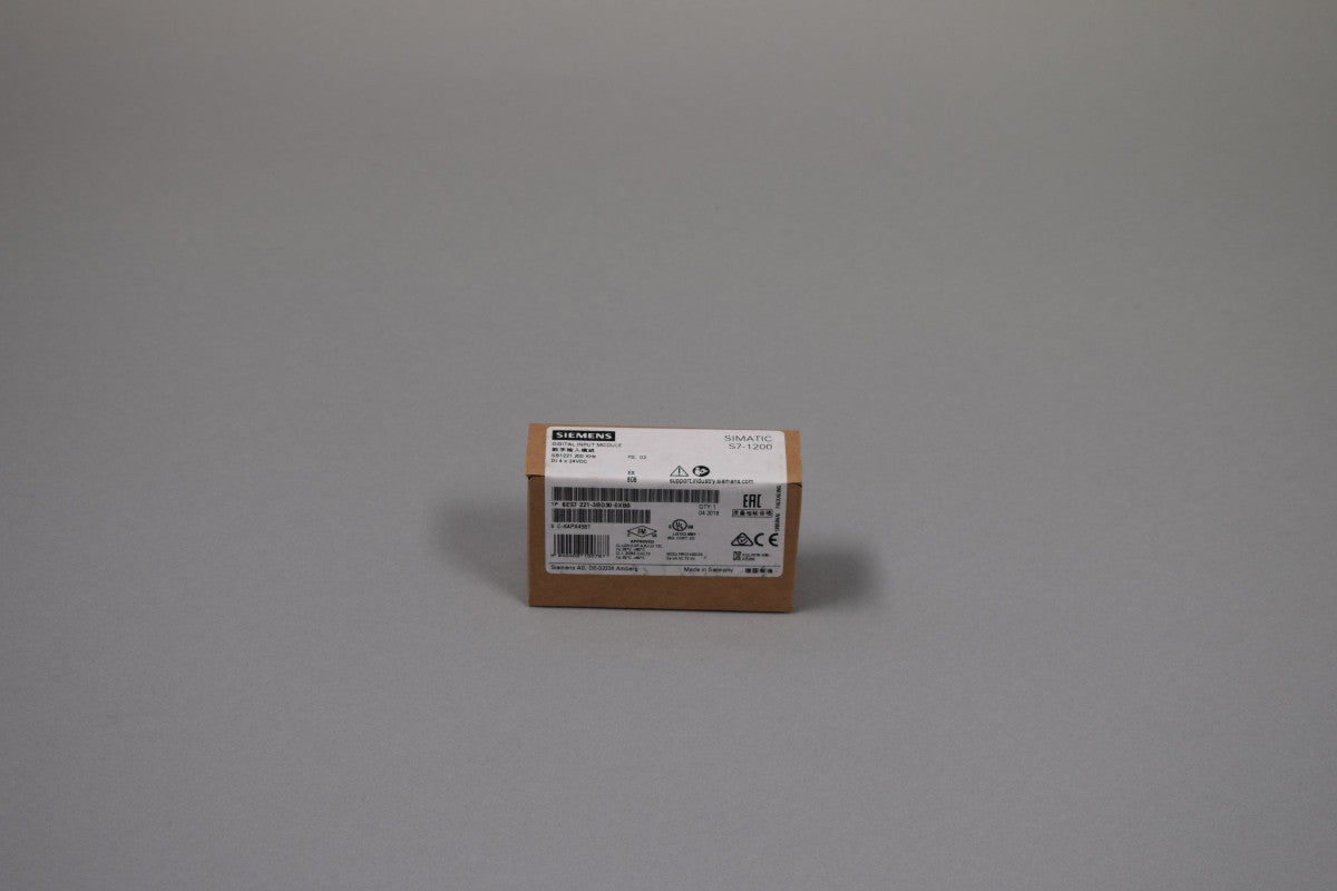 SIEMENS 6ES7221-3BD30-0XB0 auf Lager