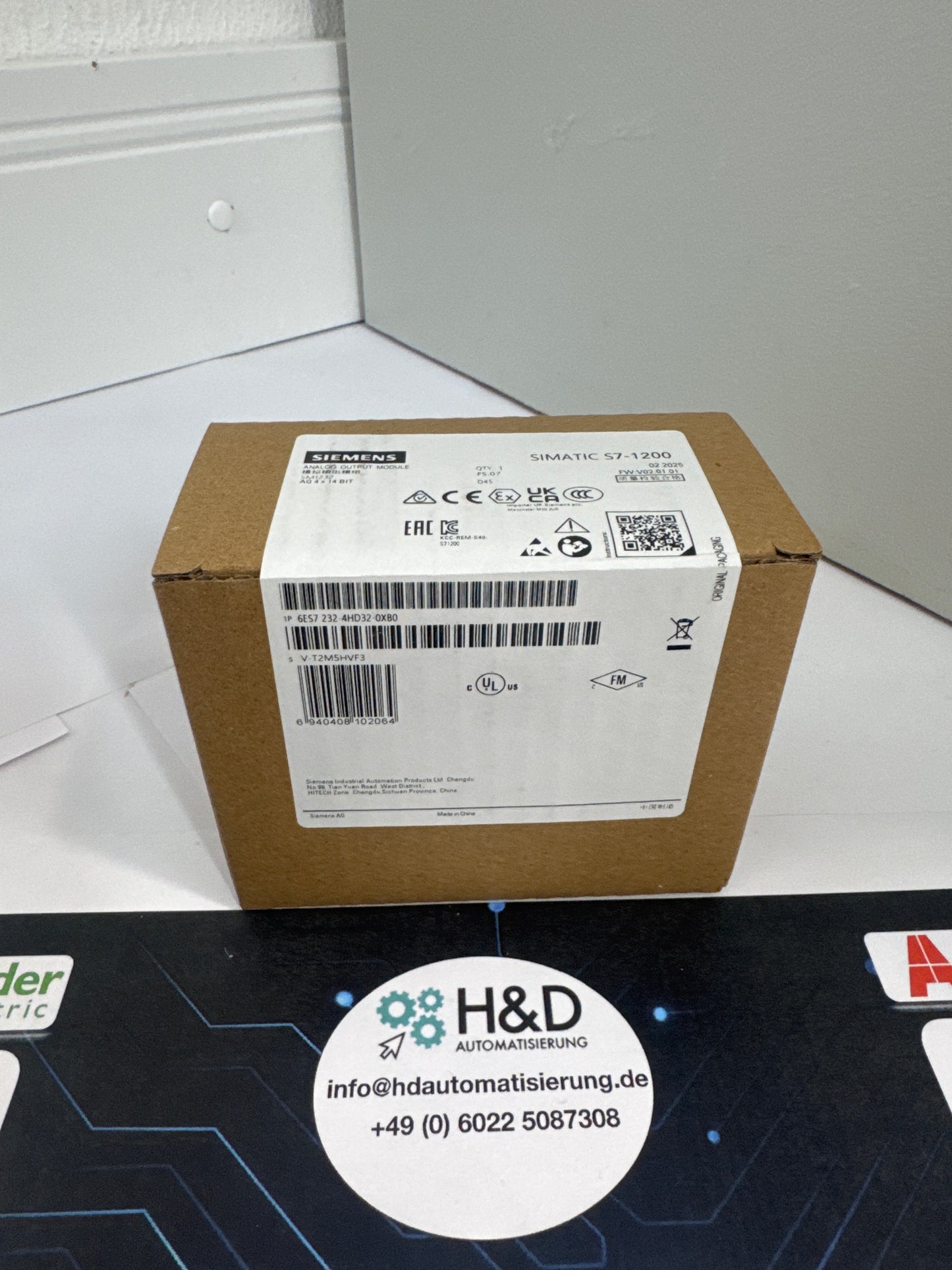 Siemens 6ES7232-4HD32-0XB0 – Module de sortie analogique ±10VDC avec 4 canaux pour une signalisation précise dans les automates S7-1200