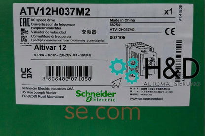 Variador de frecuencia Schneider Electric ATV12, 0,37kW, 0,55HP, 200-240V, 1-fase, con disipador de calor